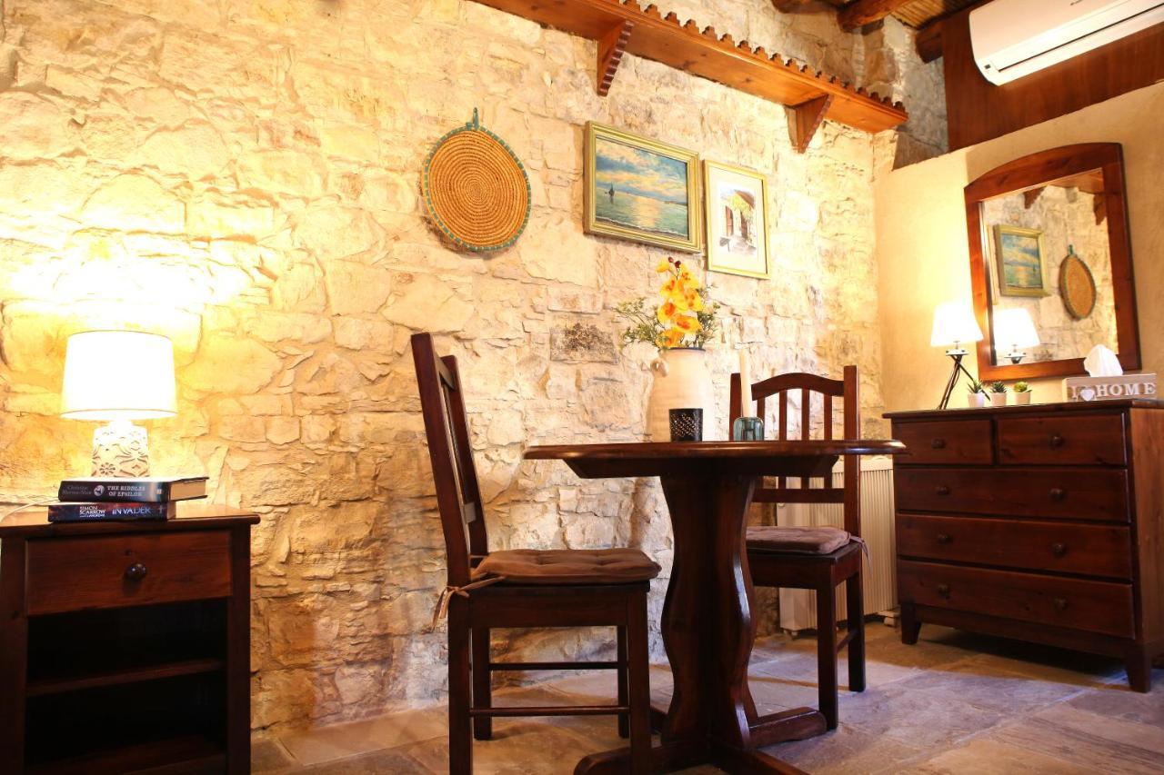 Agrovino Lofou Hotel Buitenkant foto