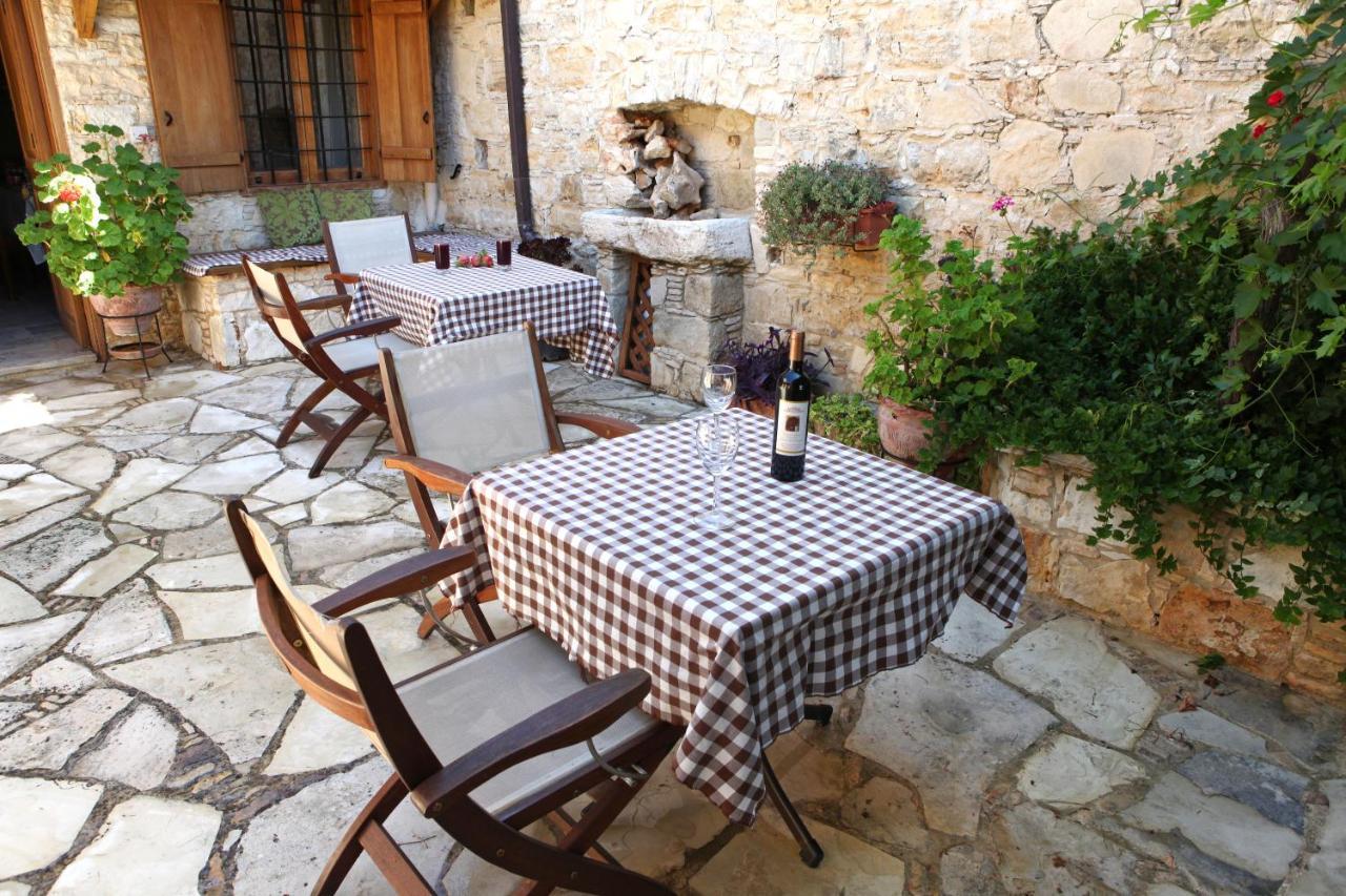 Agrovino Lofou Hotel Buitenkant foto