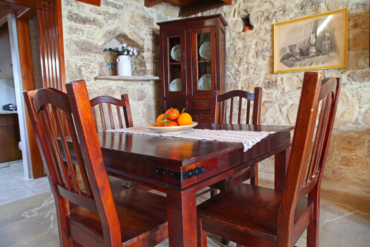 Agrovino Lofou Hotel Buitenkant foto