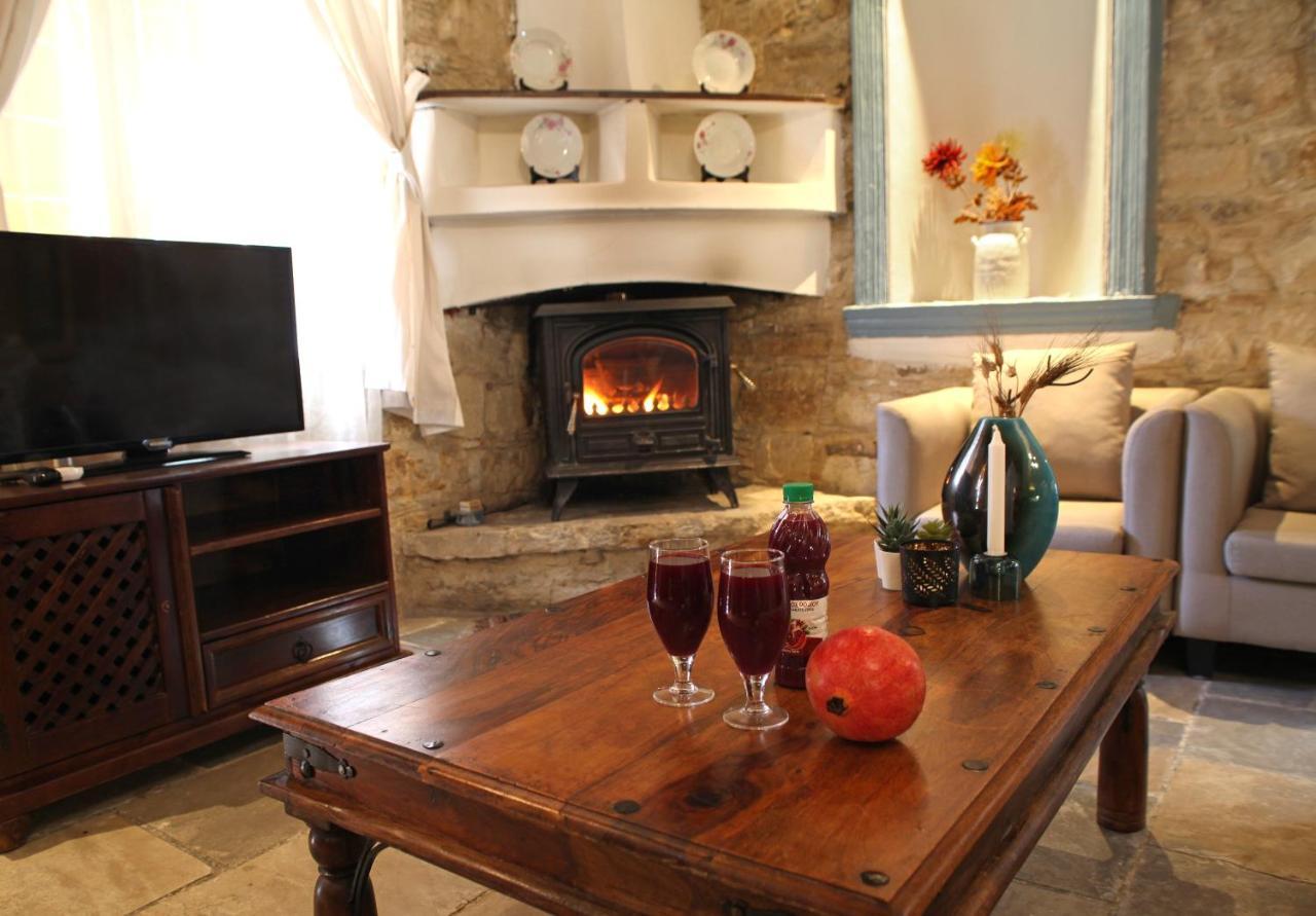 Agrovino Lofou Hotel Buitenkant foto