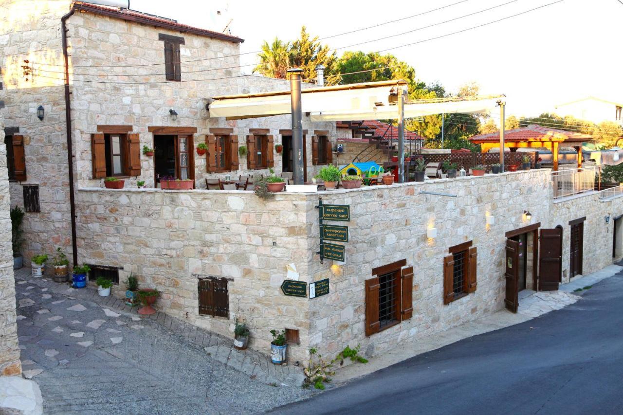 Agrovino Lofou Hotel Buitenkant foto